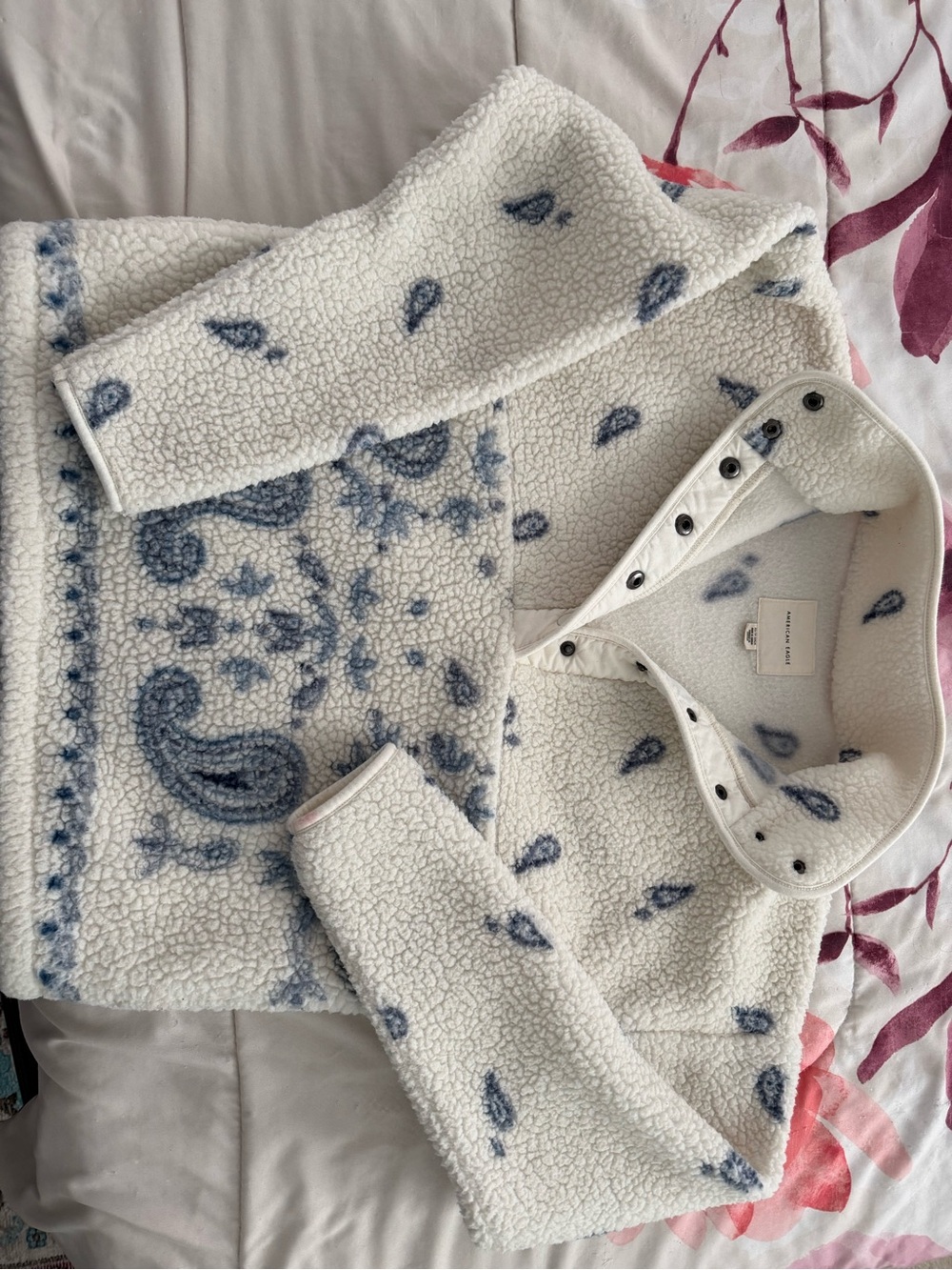 American Eagle Outfitters White Sherpa Pullover with Blue Paisley Print